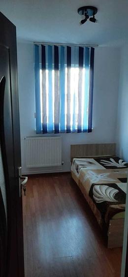 Inchiriez apartament 3 camere malu rosu - 4