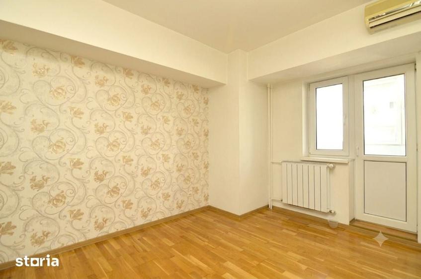 Apartament cu 3 camere decomandat în Decebal