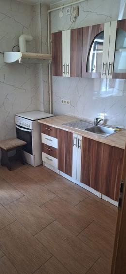 Inchiriez apartament cu 2 camere - 1