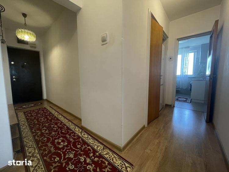 Apartament cu 2 camere decomandat în Drumul Taberei