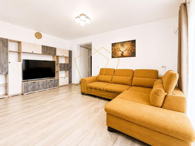 Apartament cu 3 camere semidecomandat, mobilat în Giroc