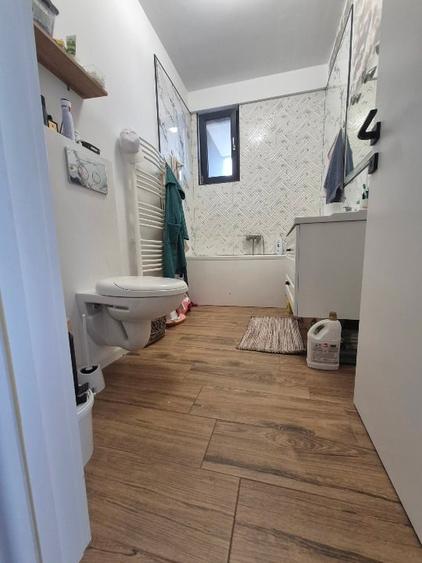 Apartament cu 2 camere semidecomandat, mobilat în Agigea