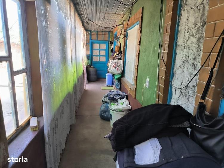 Casă cu 3 camere în Novaci