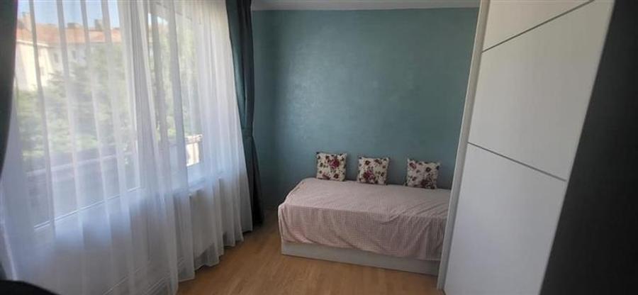 Apartament cu 3 camere decomandat, mobilat în Tudor Vladimirescu