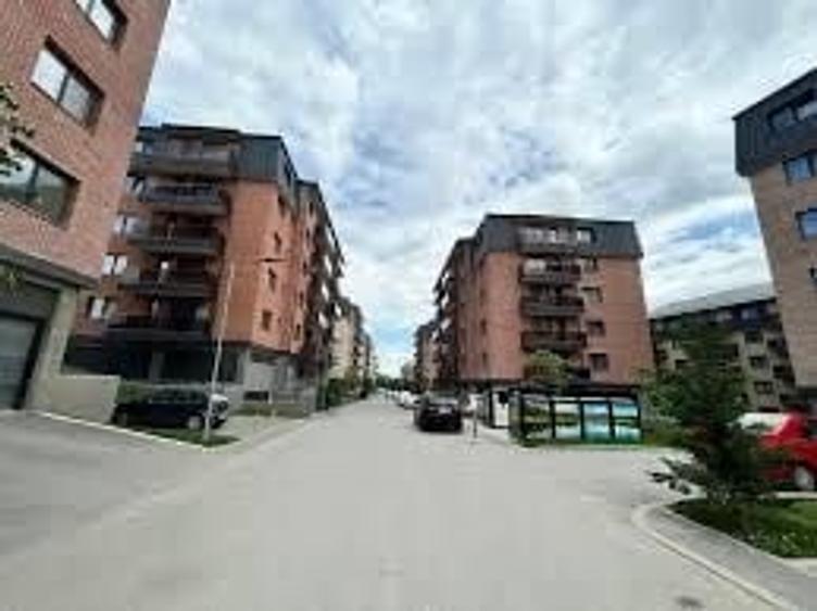 Apartament cu 3 camere în Chinteni