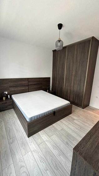 Casă cu 4 camere cu Teren 100 Mp în Central