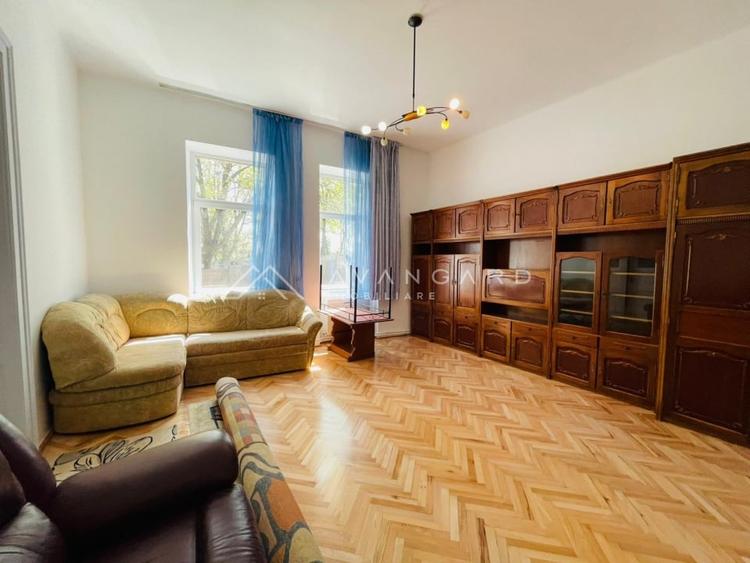 Casă individuală cu 4 camere cu Teren 200 Mp în Gruia
