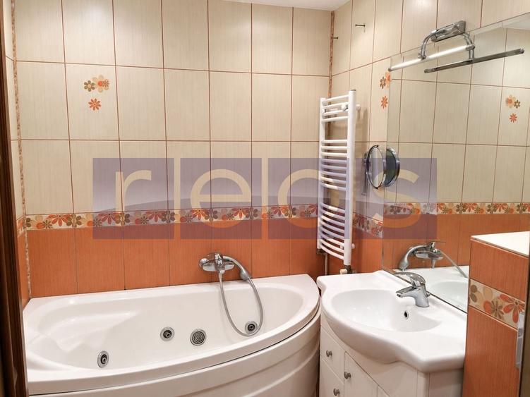 Apartament cu 4 camere în Băneasa