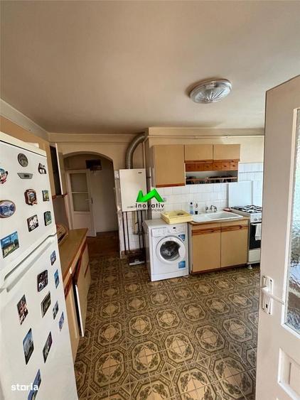 Casă cu 3 camere cu Teren 60 Mp în Lupeni