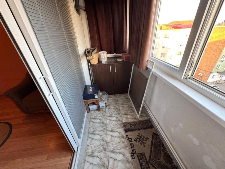 Apartament cu 2 camere decomandat, mobilat în Blaj