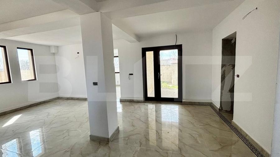 Casă individuală cu 5 camere cu Teren 438 Mp în Nord-Est