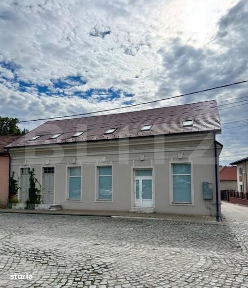 Spațiu comercial, de 200 mp, în Central