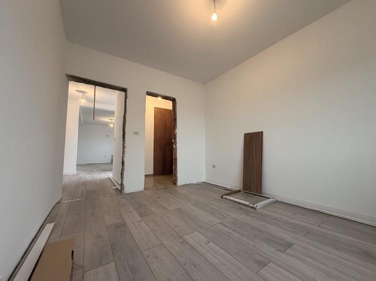 Duplex cu 3 camere cu Teren 463 Mp în Șag