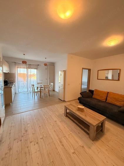 Apartament cu 2 camere decomandat în Dumbrăvița