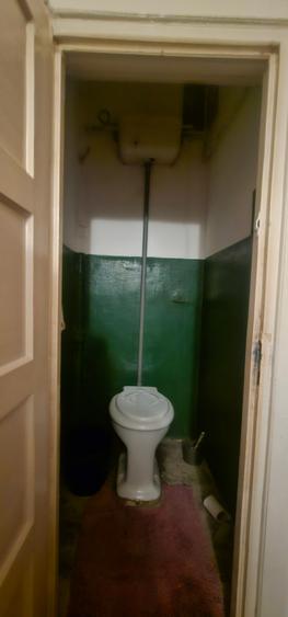 Vand apartament la casa,2 camere situat in zona Piata Cibin pe str.Darstelor et1 - 8