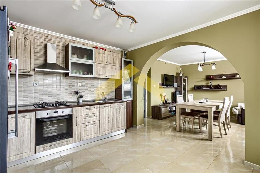 Casa noua de vanzare orasul Ineu - 33