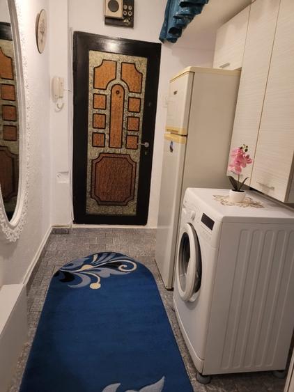 Apartament cu 2 camere de închiriat  - 2