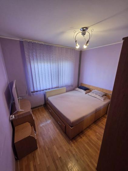 Apartament 3 camere zona Cina scoala 10 - 7