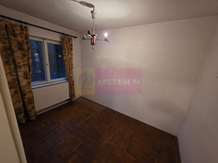 Apartament cu 3 camere de vanzare in Campina - Zona Liceul Energetic - 6