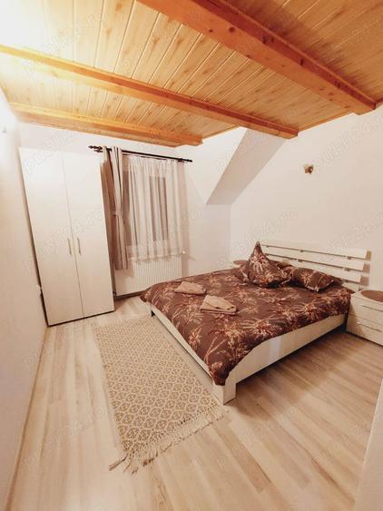 Casa tip pensiune la munte. - 8