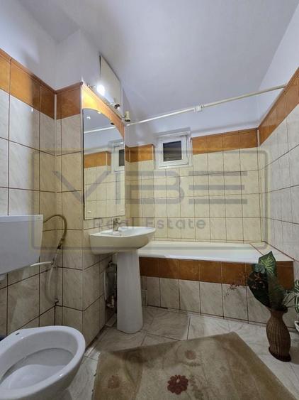 Gara - 4 camere - 90 mp - Decomandat - 490 euro ! - 9