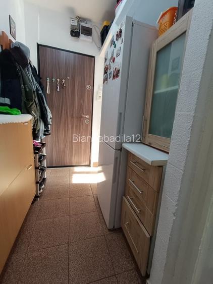 Apartament 2 camere semidecomandat, zona salvare