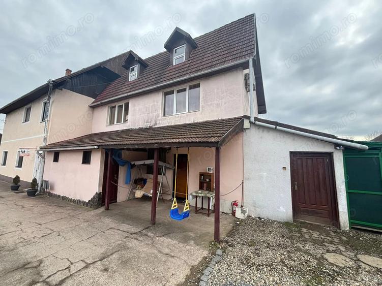 Pensiune/ locuinta, spre inchiriere, in Coruna, zona accesibila - 4