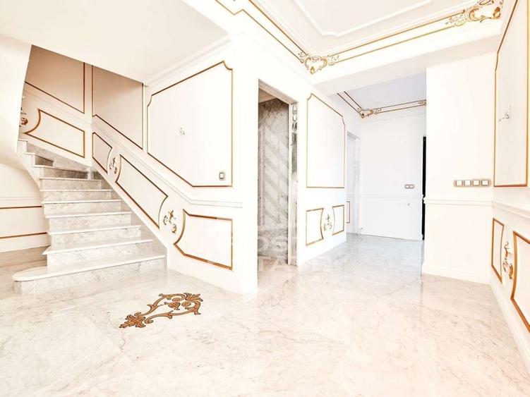 Apartament deosebit cu 5 camere in zona Mehala - 1