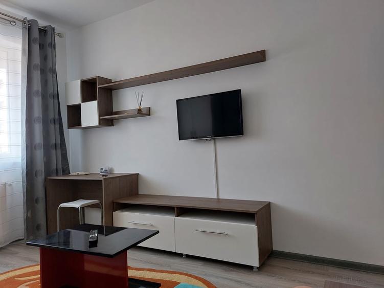 Inchiriere Garsoniera Decomandata Militari Residence Strada Rezervelor - 4