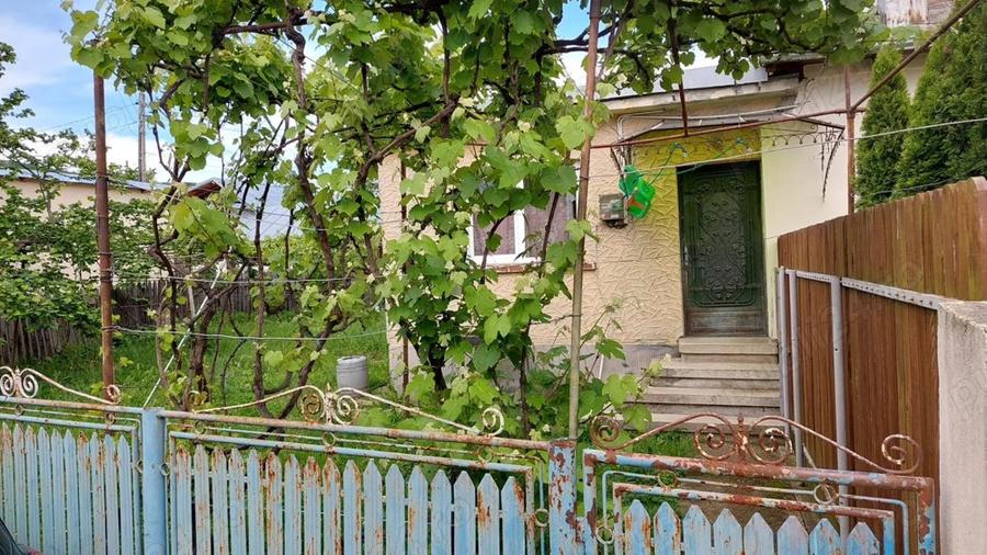 Casa cu Teren de vanzare BANESTI Prahova zona Capraresti NEGOCIABIL - 2