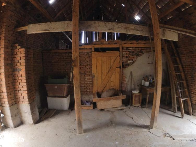 Casa cu teren generos de vanzare in orasul Miercurea Sibiului - 15