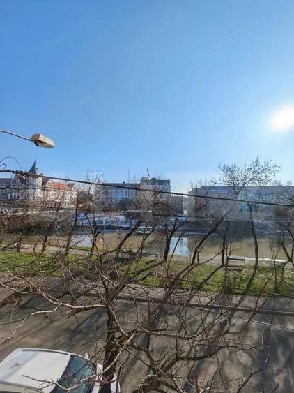 Apartament istoric pe malul Begai lumina, spa?iu ?i balcon cu view - 10