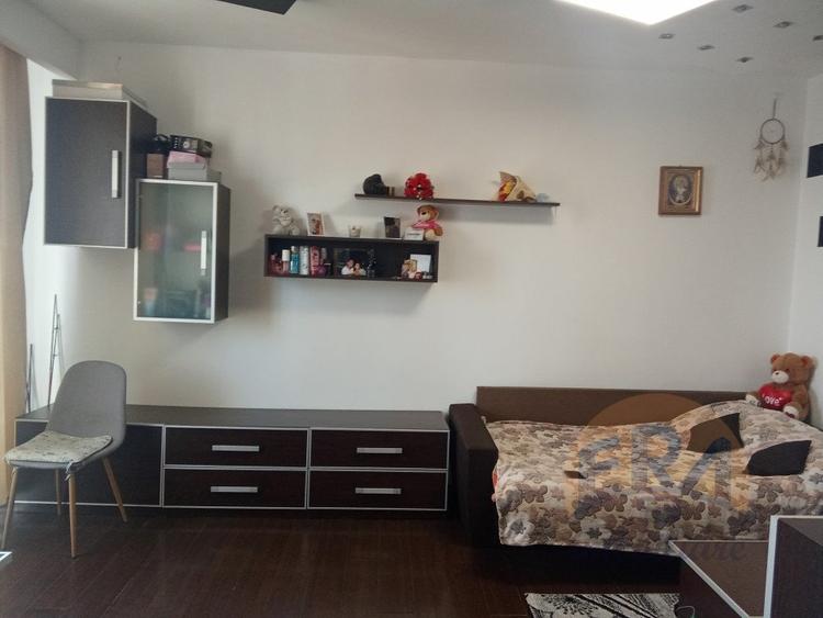 Apartament 1 camera, Velenta, Str. Razboieni - 1