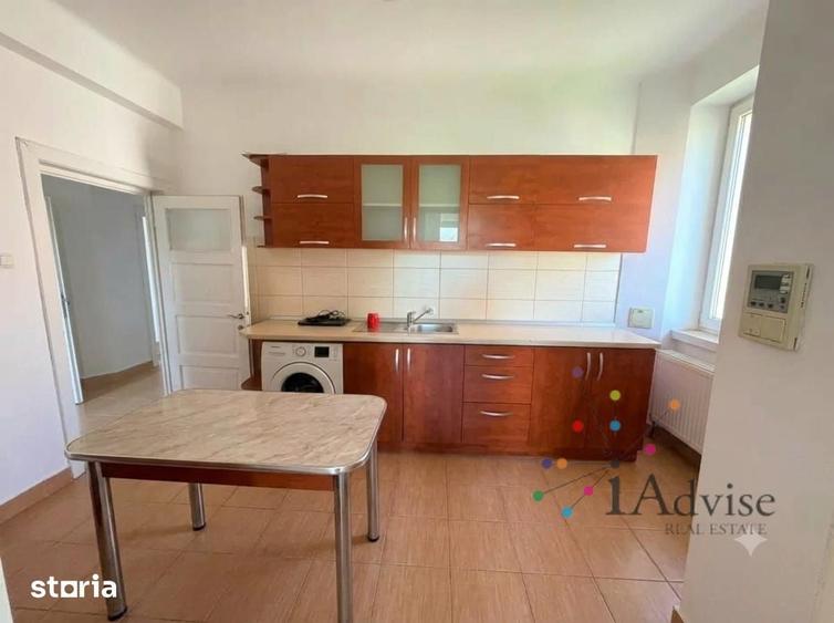 Apartament cu 2 camere semidecomandat în Hărmanului