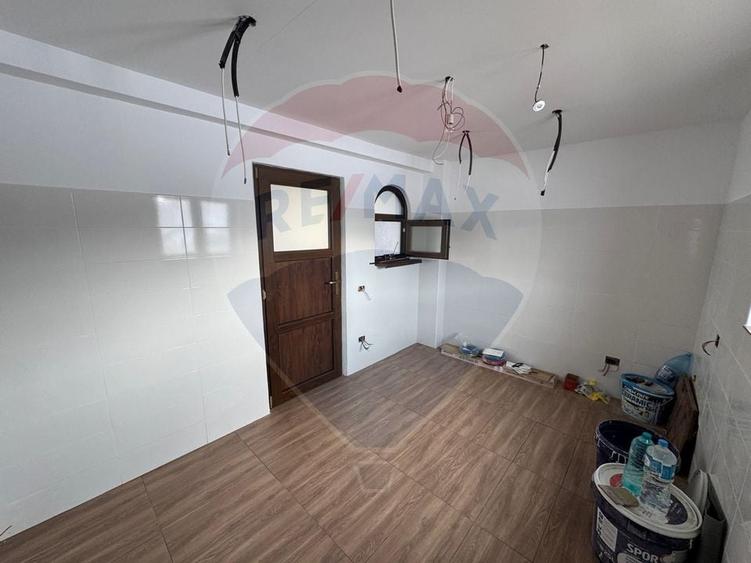 Casa  si  teren zona Balaurul - 24