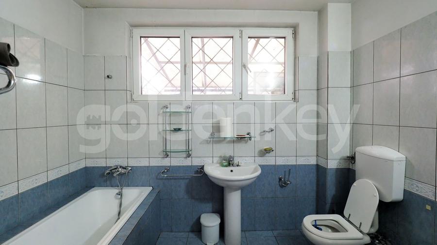 Vila impozanta D+P+1 | 10 camere, 6 bai | 500mpc - 7