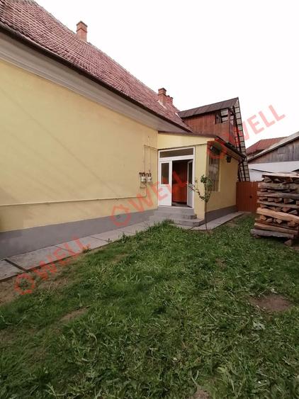 De vânzare casă familială în Târgu Secuiesc, pe strada Márton Áron! - 2