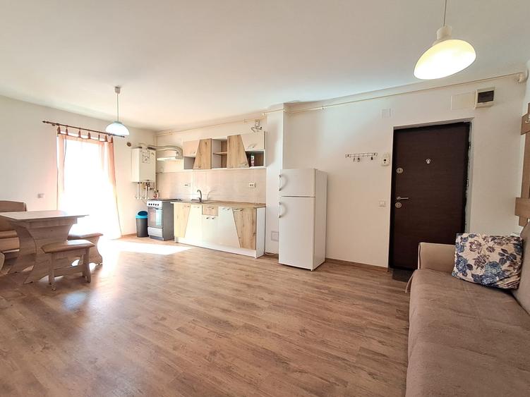 Apartament 2 camere,et.2,parcare Str.Eroilor Floresti - 5