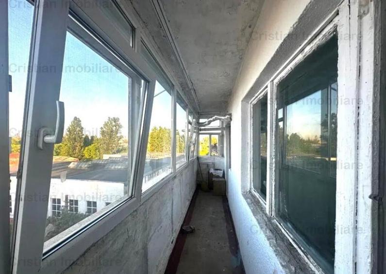 72 mp DECOMANDAT 3 cam 2 bai 2 balcoane Radu Negru - 1