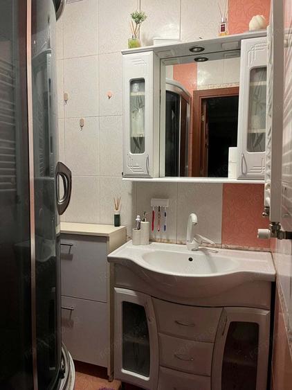 Apartament de vanzare in Tei - 1
