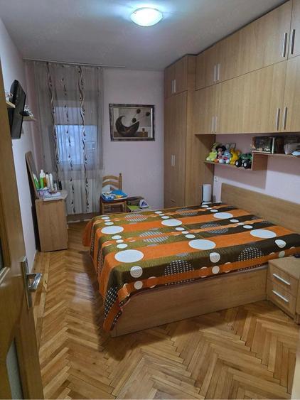 Apartament 2 camere Traian etaj 2 - 5