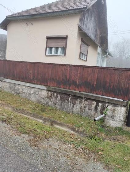 Casa de vanzare loc. Aluni?u, com. Sancraiu. - 5