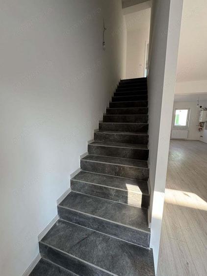 Casa Insiruita Mosnita Noua, toate utilitatile langa Lidl 1 - 2