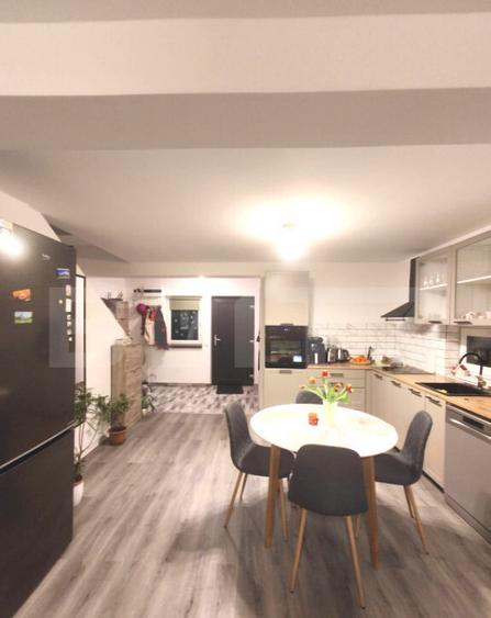 Casa tip duplex de vanzare | Complet mobilata | 2 locuri - 1