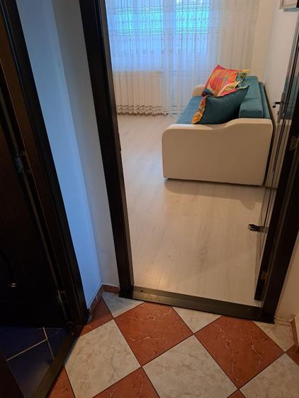 Vand apartament 2 camere decomandat - 7