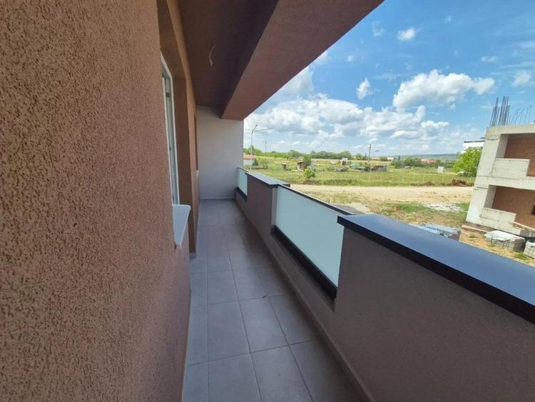 Apartament de vanzare, cu 3 camere, 70 mp, zona Ansamblul Vest Residence - 10