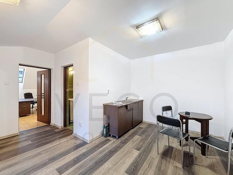 Spatiu de birou, 75 mp, parcare in curte, zona Semicentrala - Plopilor - 2