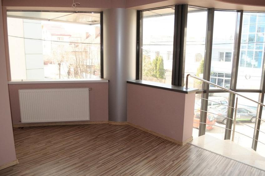 Spatiu comercial central stradal pretabil clinica medicala - 3