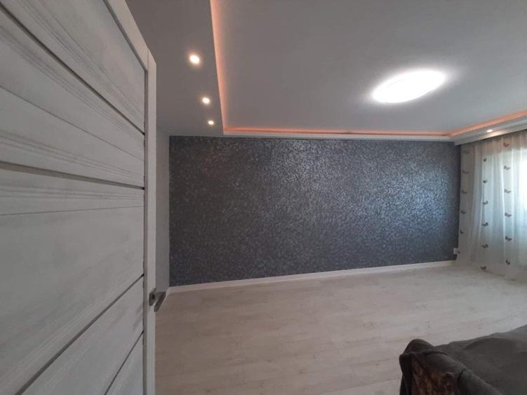 Apartament cu 2 camere 65 MP, doua balcoane, zona Kaufland Pacurari !! - 2