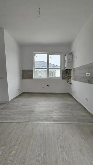 Casa singur curte /mutare imediata-Tunari Comision 0% - 9